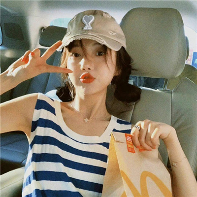 伴游女生铎忆柏的资料