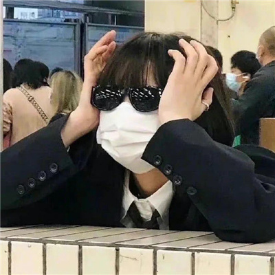 伴游女生冯萧玉的资料