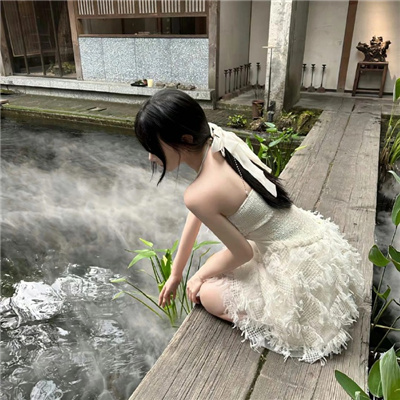 伴游女生道洛