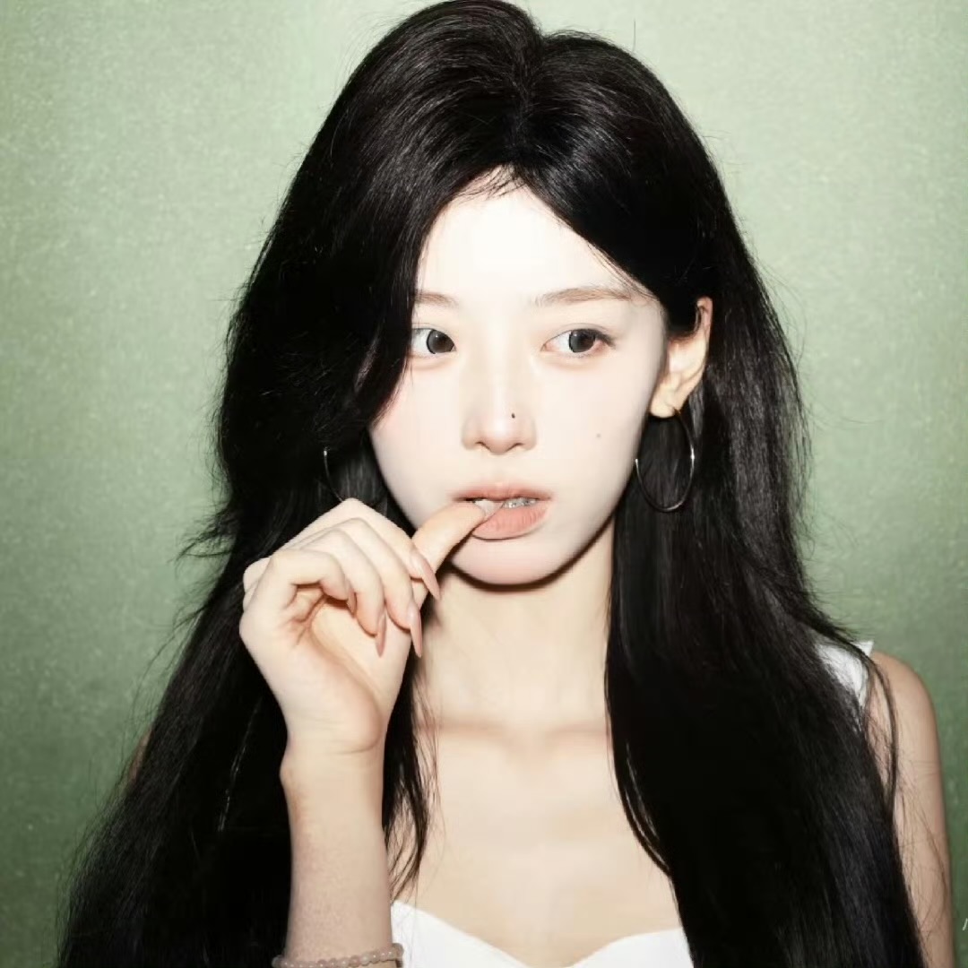 巴音郭楞私人伴游女生 |  汤蓝的资料