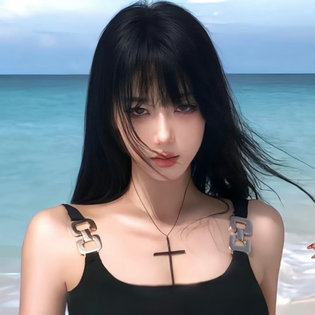 迪庆伴游女生褒白夏的资料