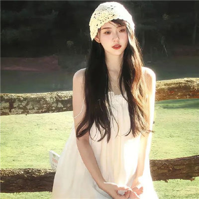 五家渠伴游女生钱清舒的资料