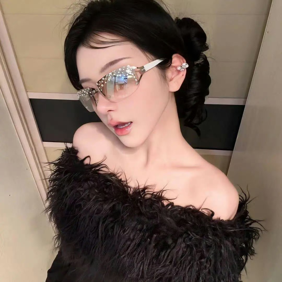 北京伴游女生焉醉冬的资料