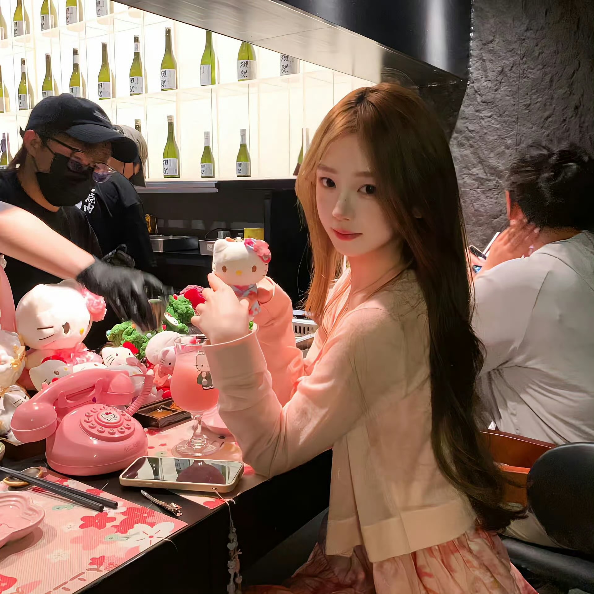 巴音郭楞伴游女生钟静的资料