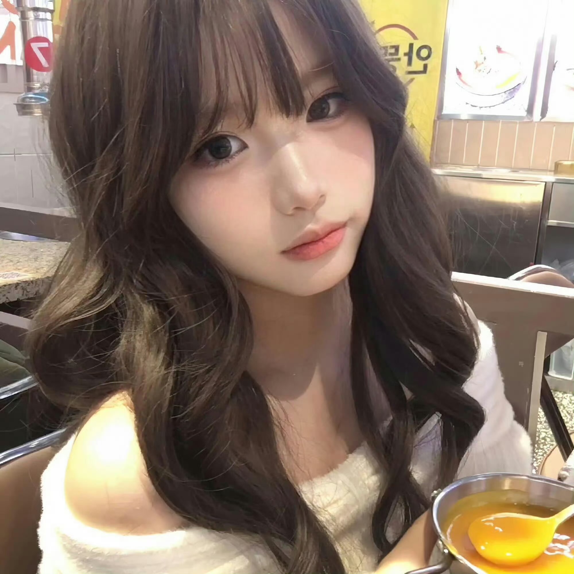 玉溪伴游女生方静的资料