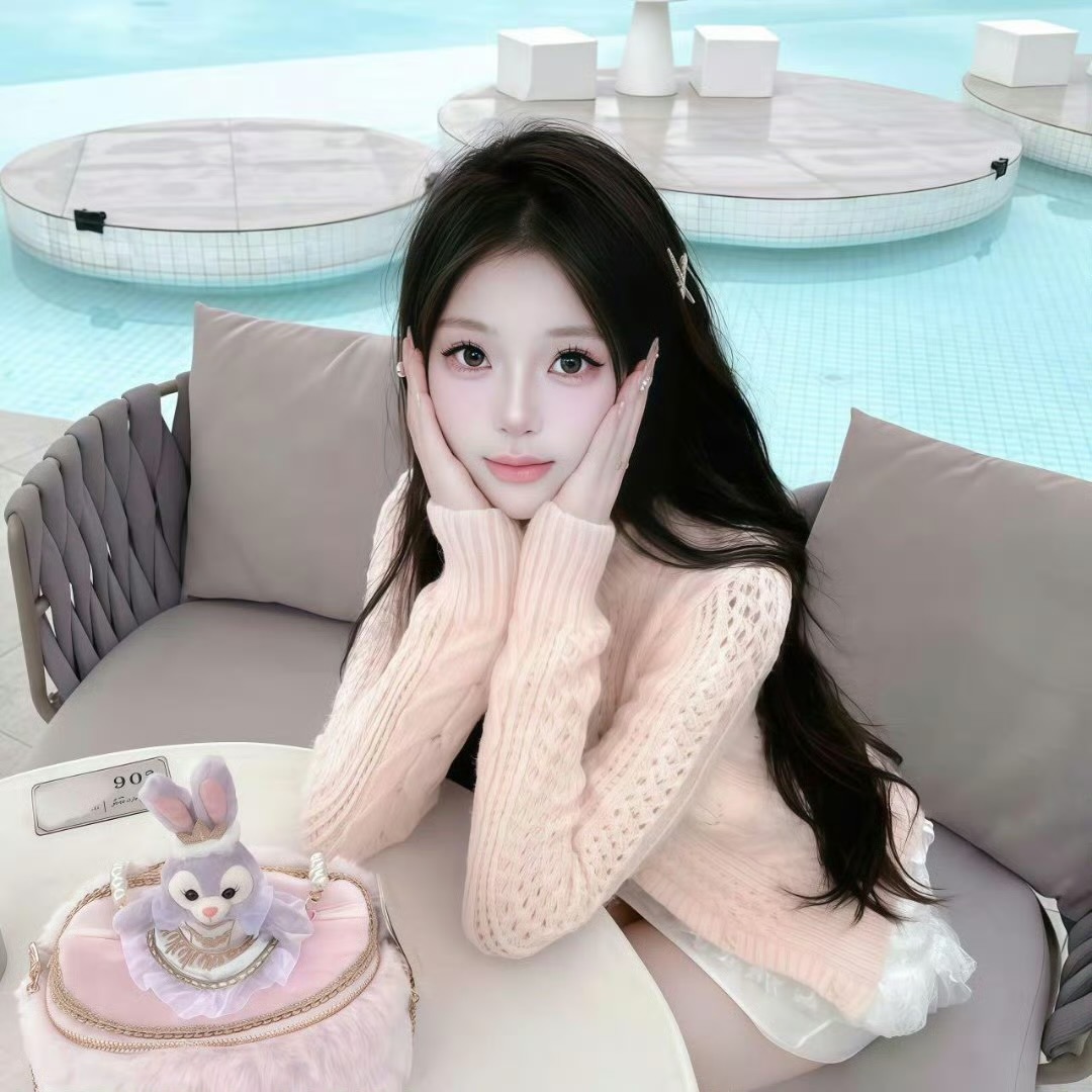 玉溪伴游女生 Louise Evan的资料