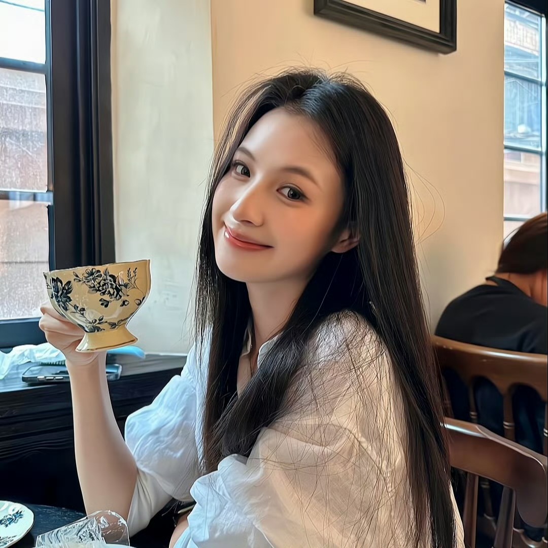 玉溪伴游女生小甜甜的资料