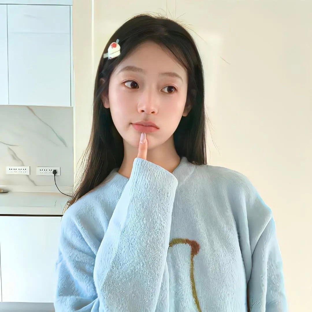 玉溪伴游女生周豆豆的资料