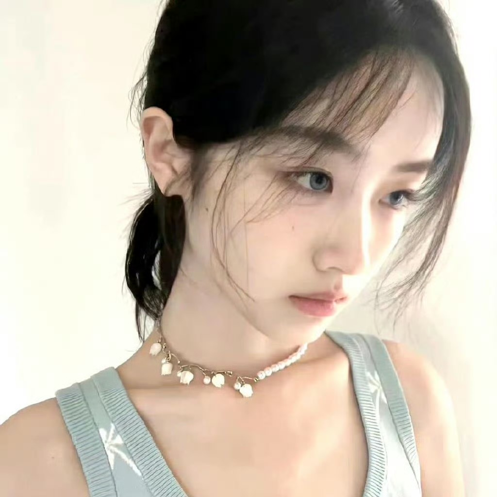 玉溪伴游女生孟芳的资料