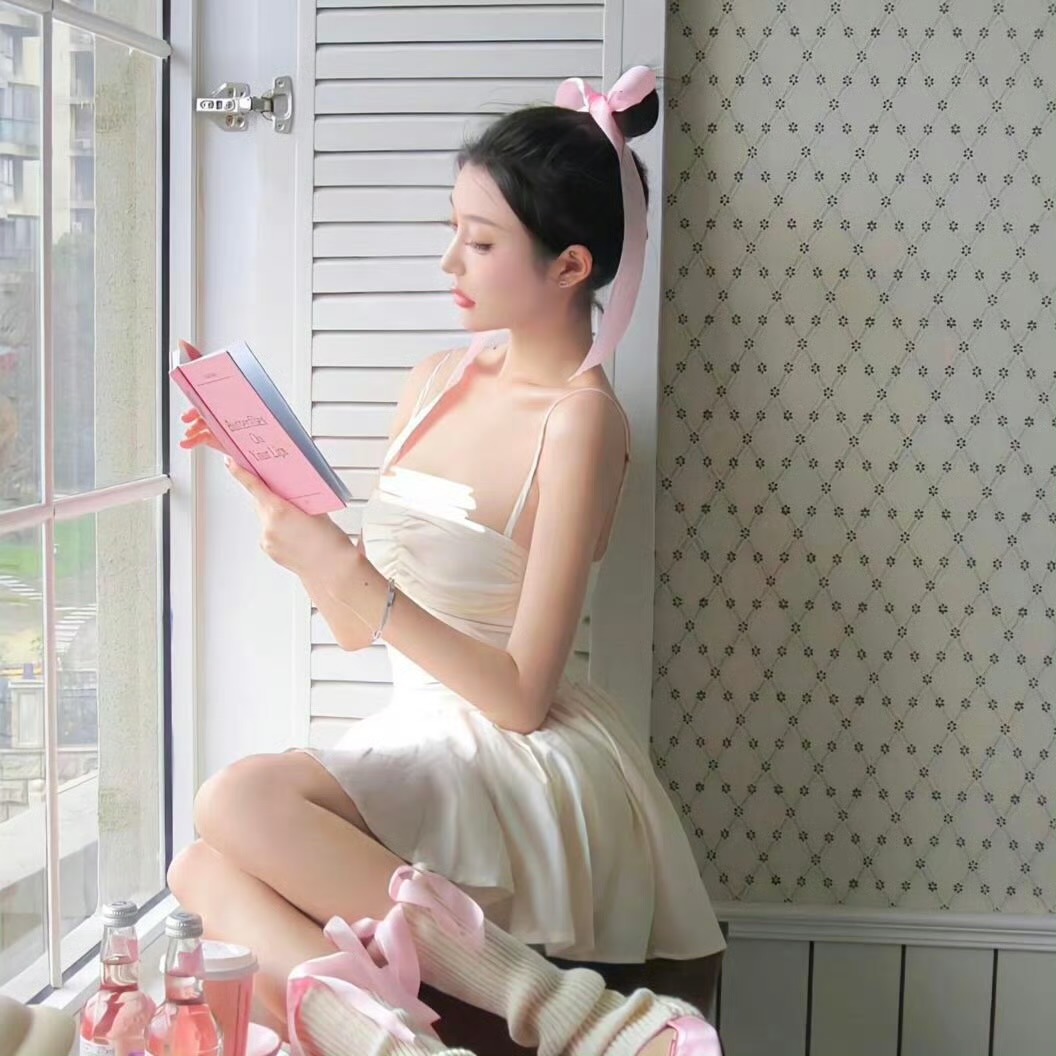 玉溪伴游女生薛珊珊的资料