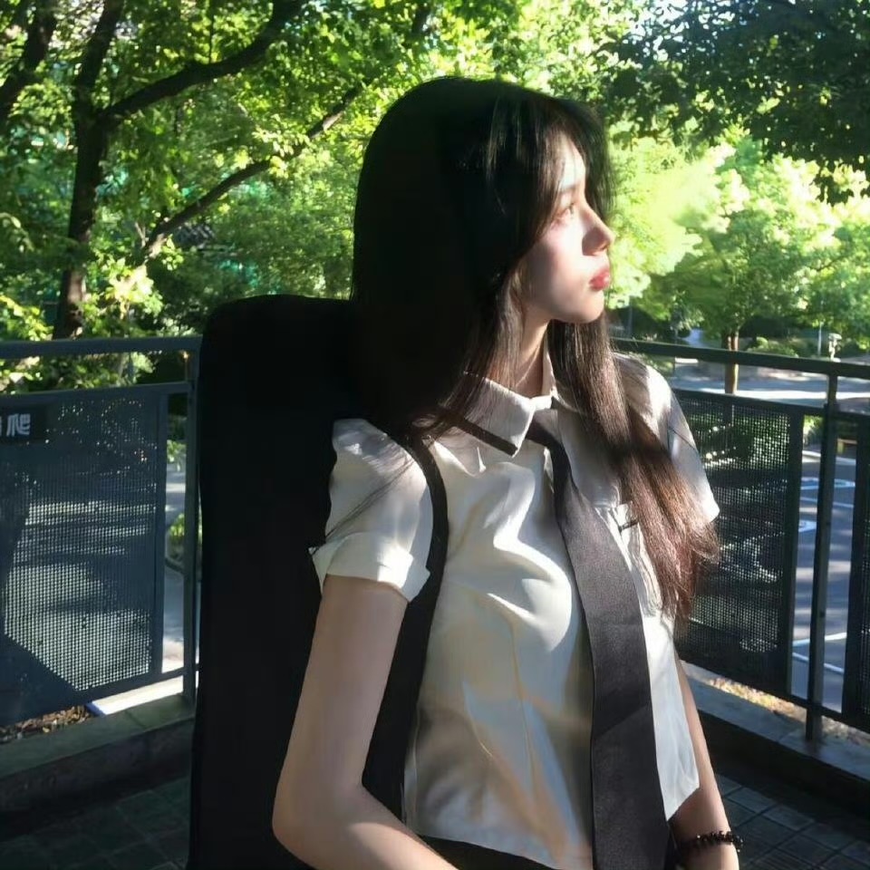 玉溪伴游女生戴菁的资料