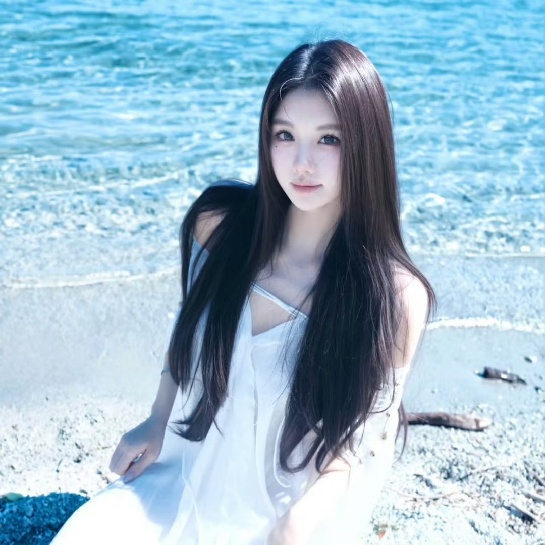 玉溪伴游女生沈墨馨的资料