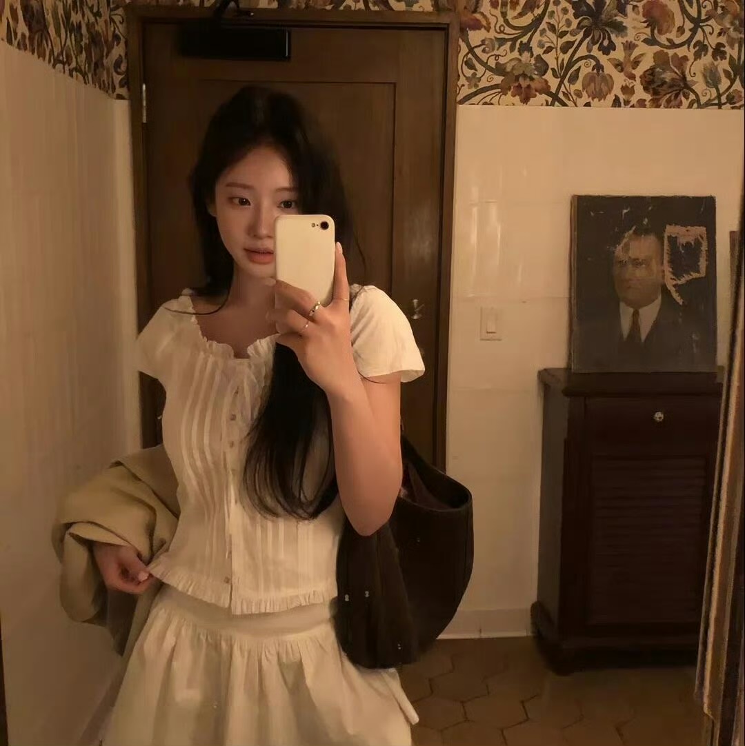 玉溪伴游女生沈璧的资料