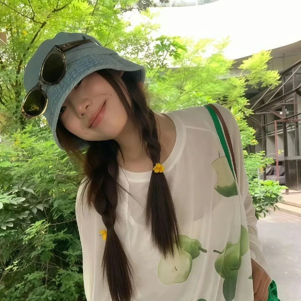 玉溪伴游女生周朵朵 🍀的资料