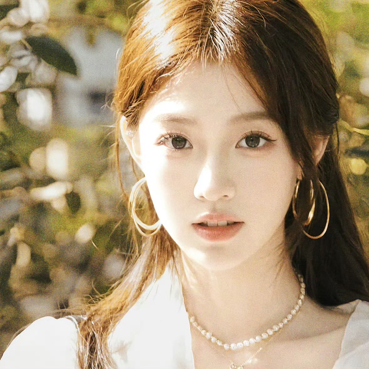 玉溪伴游女生周栖雾的资料