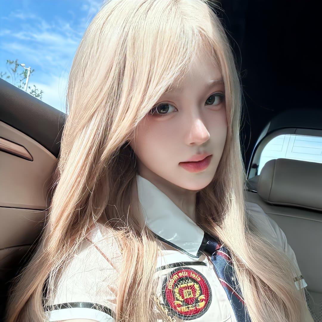 玉溪伴游女生冯雅的资料