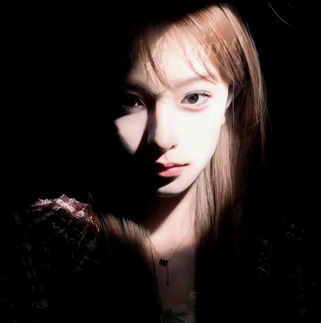 玉溪伴游女生梦瑶的资料