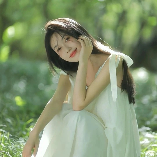 玉溪伴游女生章隐的资料