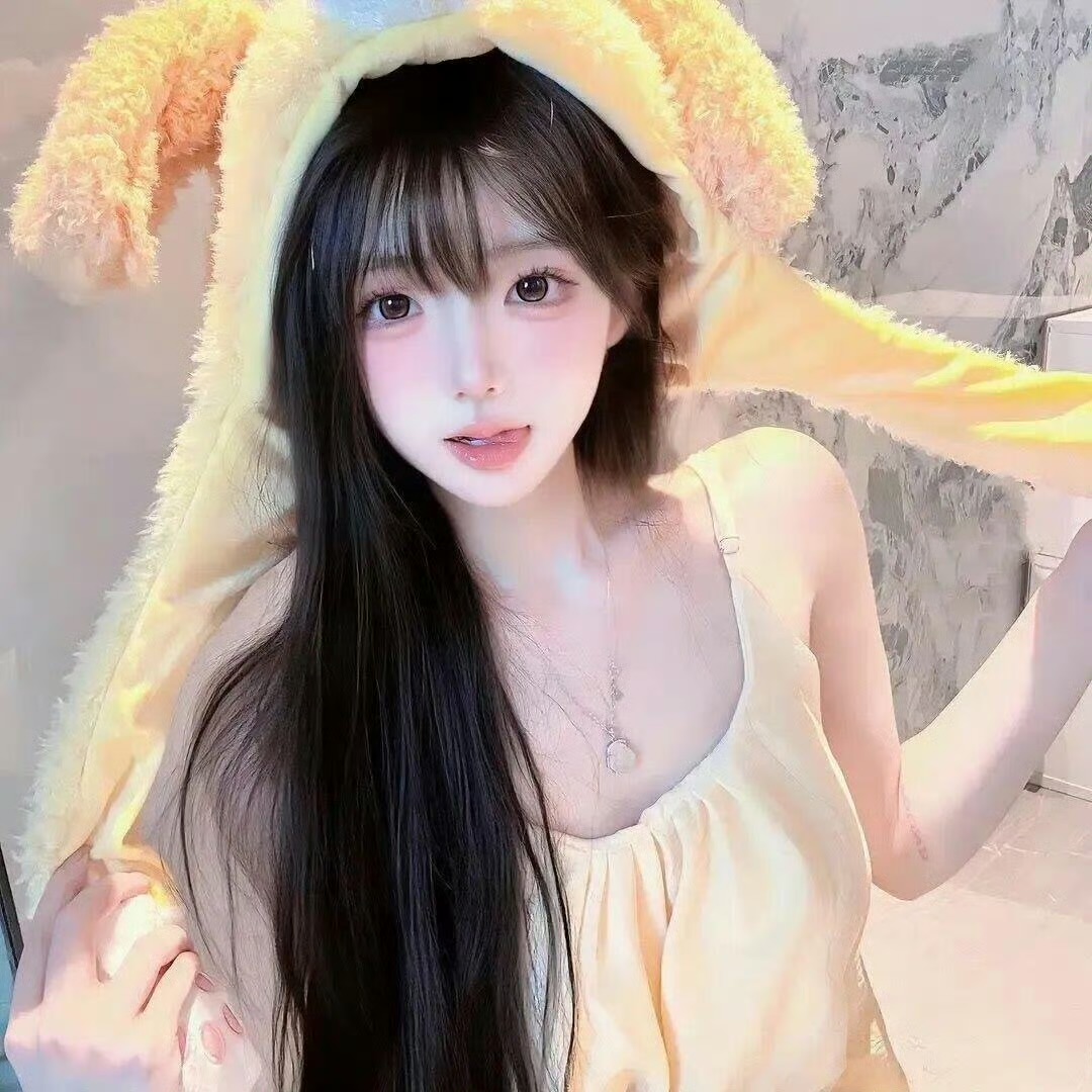 玉溪伴游女生薛秀佳的资料