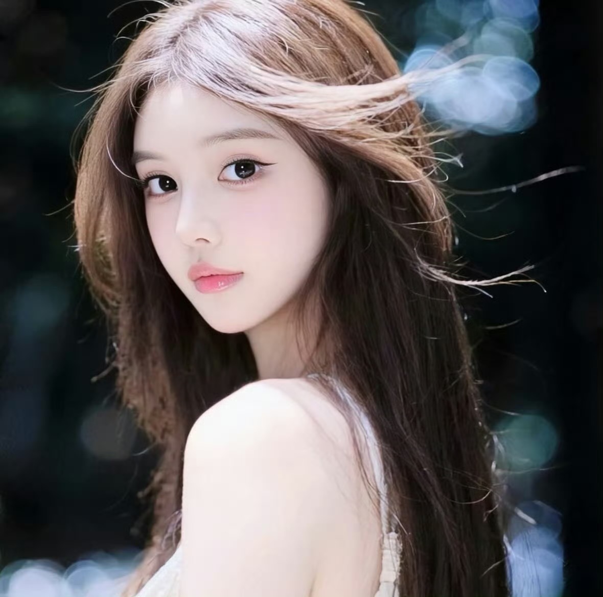 玉溪伴游女生陈流想的资料