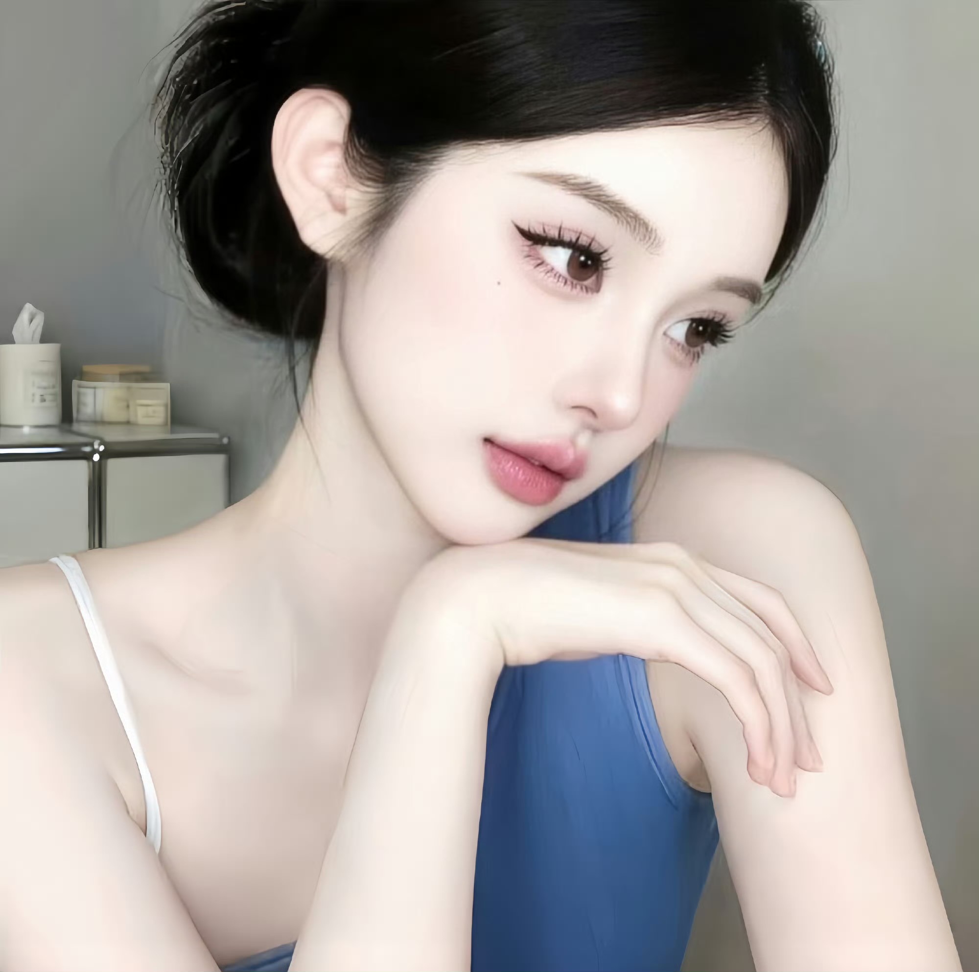 玉溪伴游女生林栀柔的资料