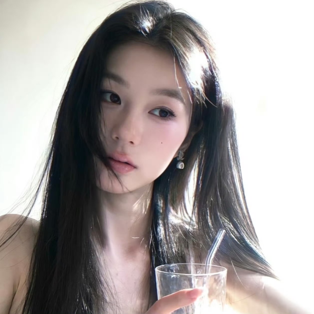 玉溪伴游女生邱华璐的资料