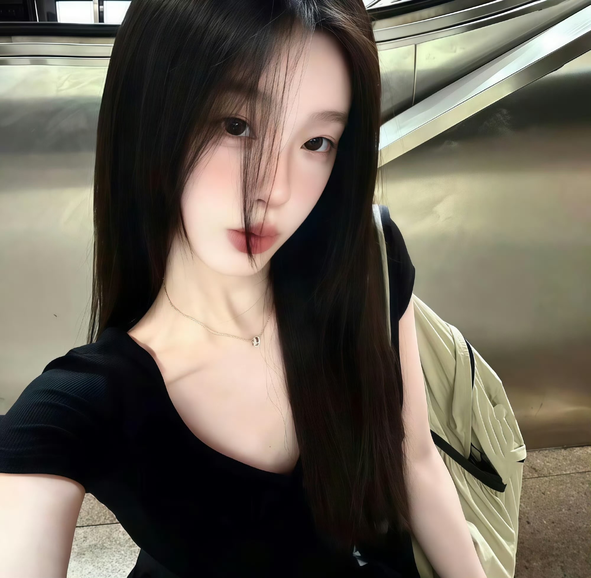 玉溪商务伴游女生赵甜甜的资料