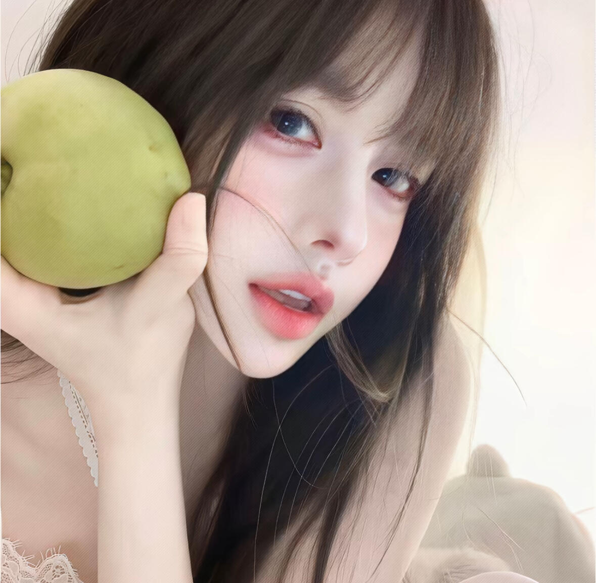 玉溪伴游女生邹云洁的资料