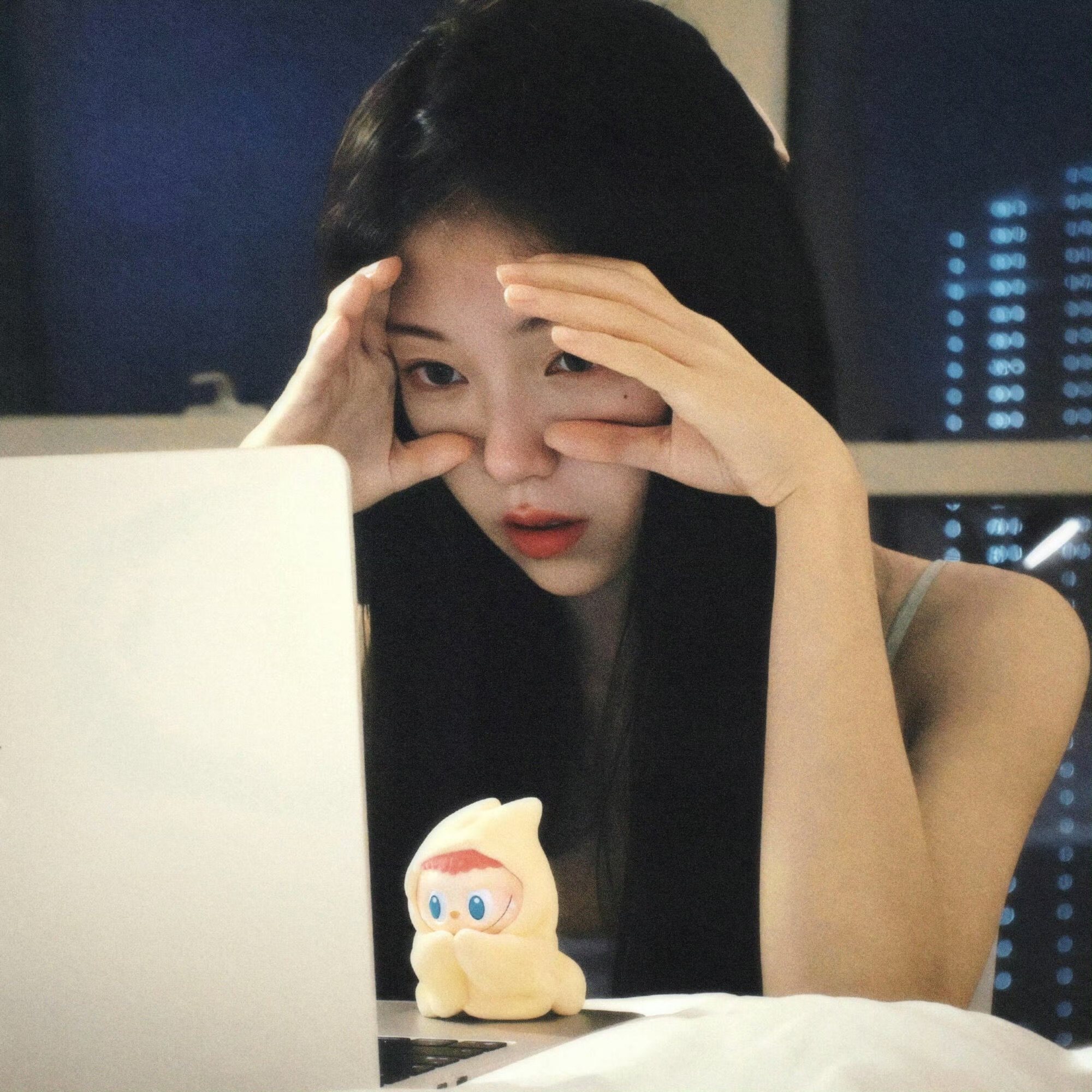 玉溪伴游女生周野的资料