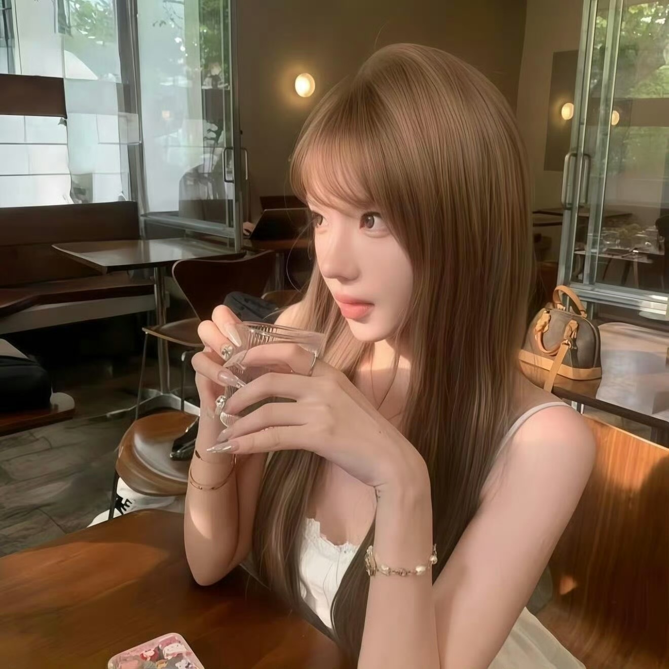 玉溪伴游女生郑雅文的资料