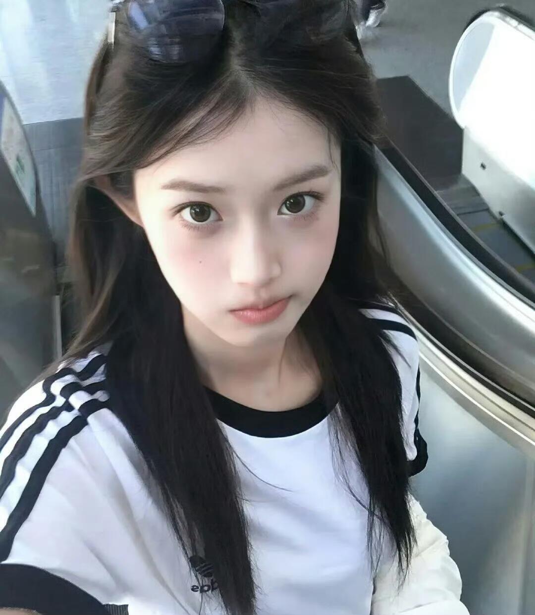 玉溪伴游女生若菲的资料